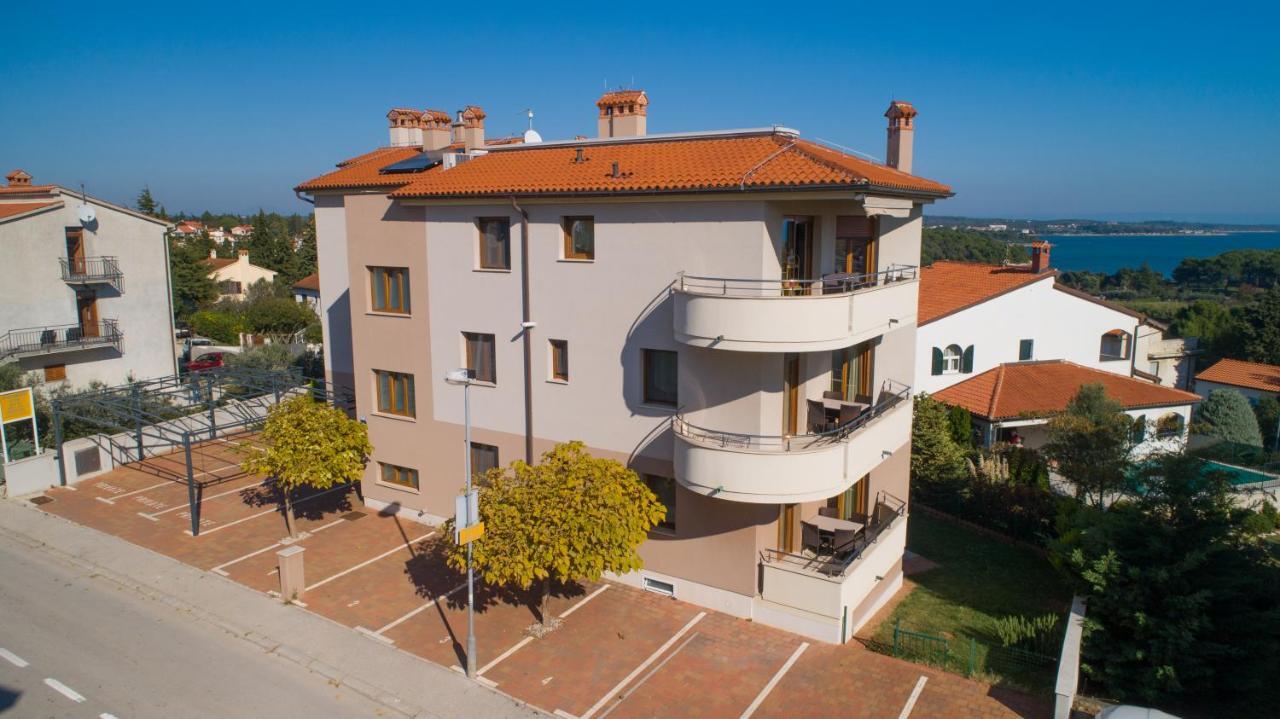 Apartments Oliva بريمونتيرا المظهر الخارجي الصورة
